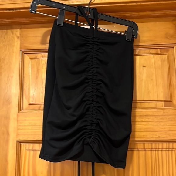 𝅺Nasty Gal Black Tube Top Woman’s Size 2 Shirt - Picture 2 of 5